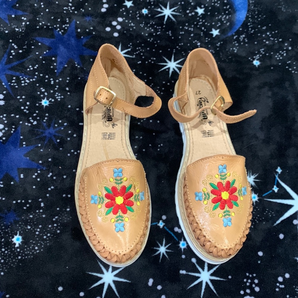 Flower wadachex from Mexico never worn